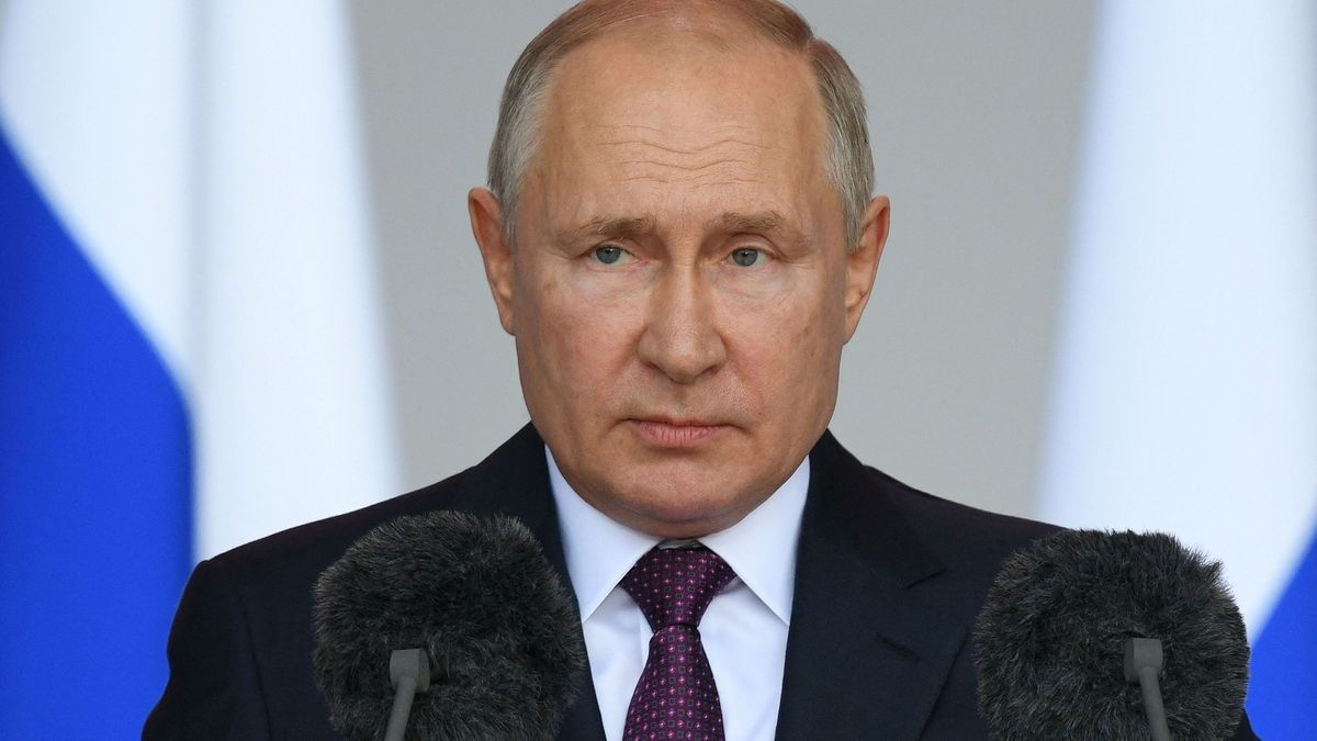 Putin: Západ s námi jednou bude muset jednat. Zatím blábolí